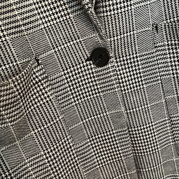 H&M Blazer - Picture 3 of 8